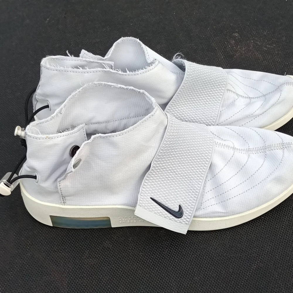 Nike White Athletic Slip-Ons with Strap‎
